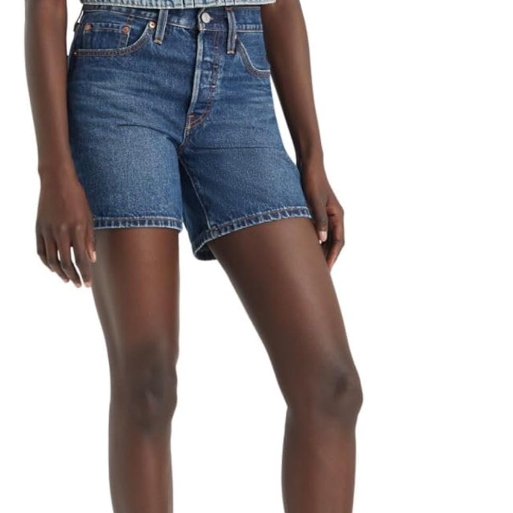 Levi’s Women’s 501 Mid Thigh Short